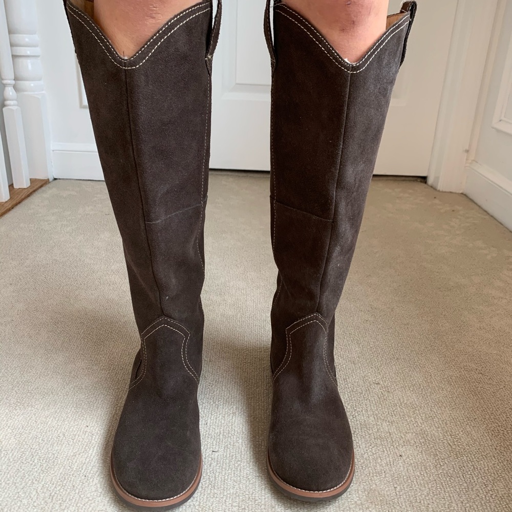 Suede Brown Leather Boots with White Stitching